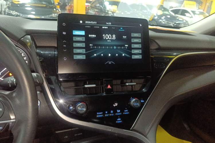Used Toyota Camry 2021 2.0G Luxury Edition Audio And AC Panel