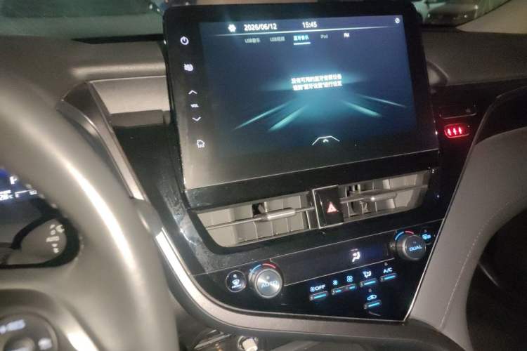 Used Toyota Camry 2021 Dual-Motor 2.5HG Luxury Edition Audio And AC Panel
