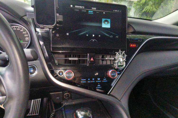 Used Toyota Camry 2021 2.0G Luxury Edition Audio And AC Panel