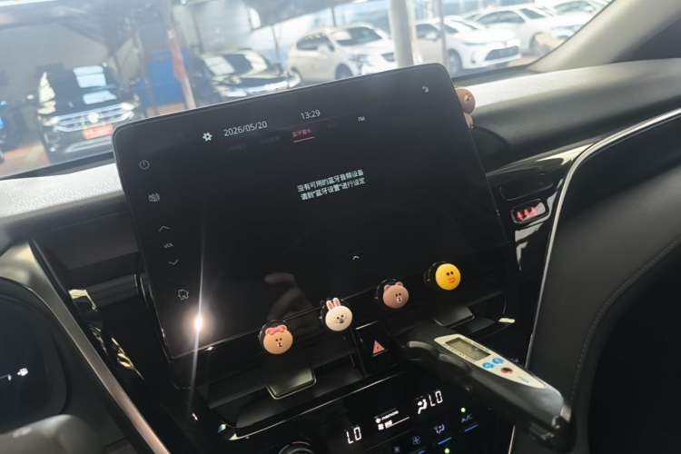Used Toyota Camry 2021 Dual-Motor 2.5HG Luxury Edition Audio And AC Panel