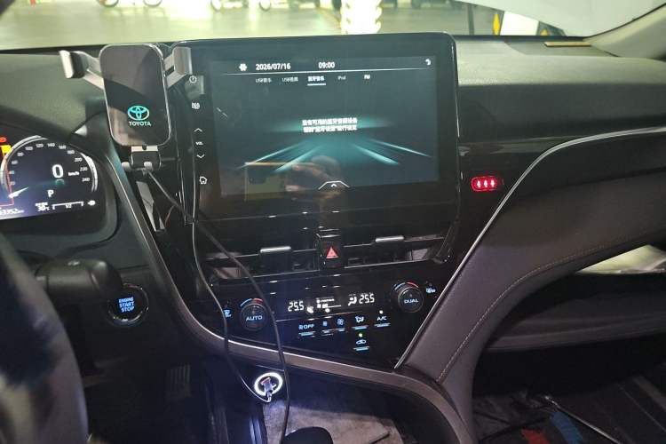 Used Toyota Camry 2021 2.5G Luxury Edition Audio And AC Panel
