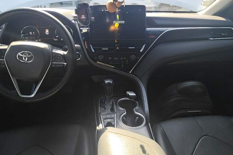 Used Toyota Camry 2021 2.5G Luxury Edition Audio And AC Panel