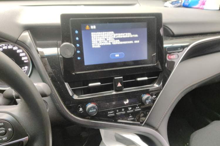 Used Toyota Camry 2021 Dual-Motor 2.5 HGVP Leading Edition Audio And AC Panel