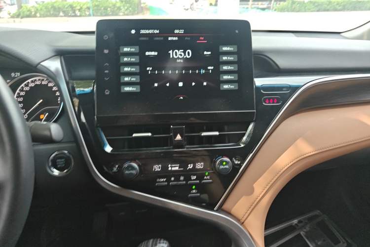 Used Toyota Camry 2021 2.0G Luxury Edition Audio And AC Panel