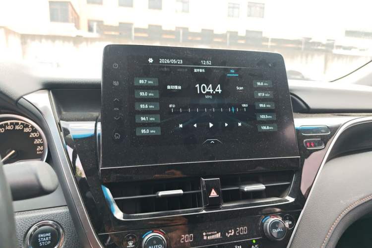 Used Toyota Camry 2021 2.0G Luxury Edition Audio And AC Panel