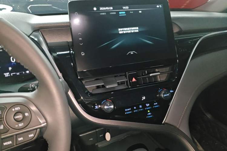 Used Toyota Camry 2021 Dual-Motor 2.5HG Luxury Edition Audio And AC Panel