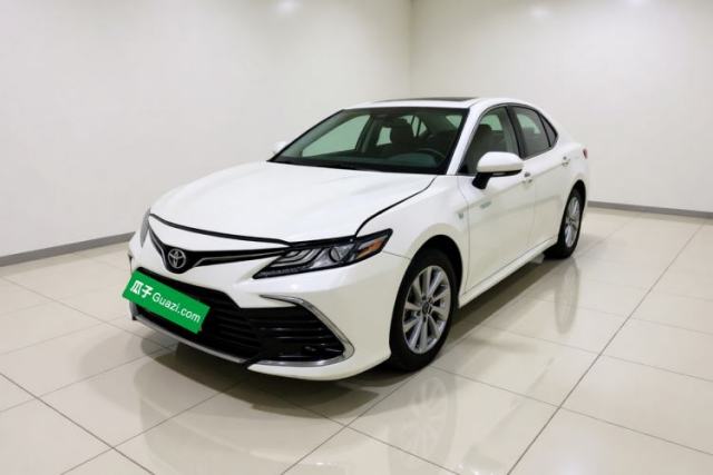 Ojetý Toyota Camry 2021 2.0G Luxury Edition