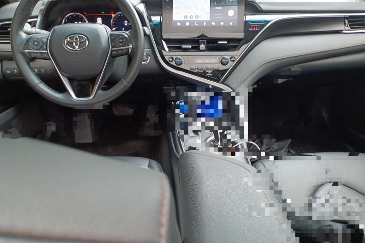 Used Toyota Camry 2021 2.5G Luxury Edition Center Console