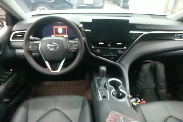 Used Toyota Camry 2021 2.5G Luxury Edition Center Console