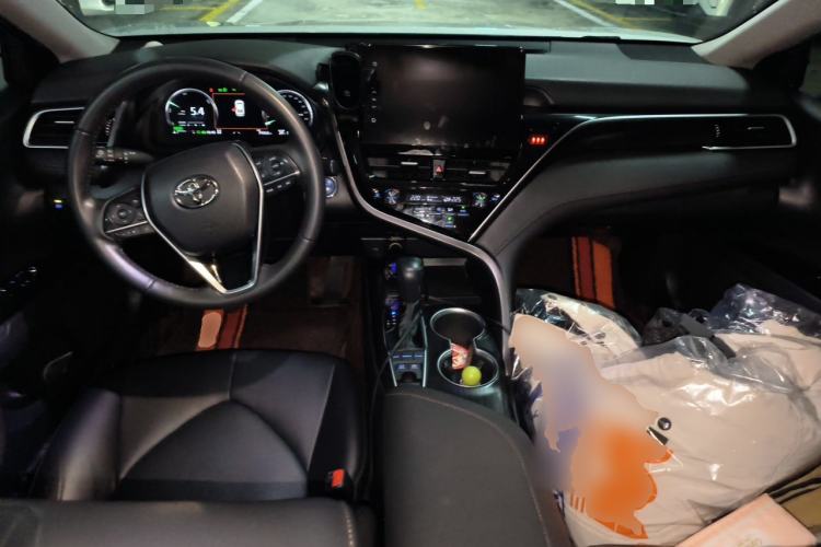 Used Toyota Camry 2021 Dual-Motor 2.5HG Luxury Edition Center Console