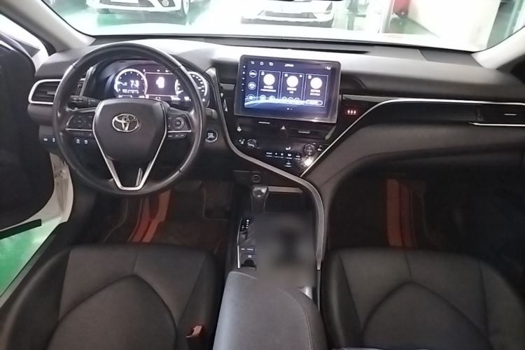 Used Toyota Camry 2021 2.5G Luxury Edition Center Console