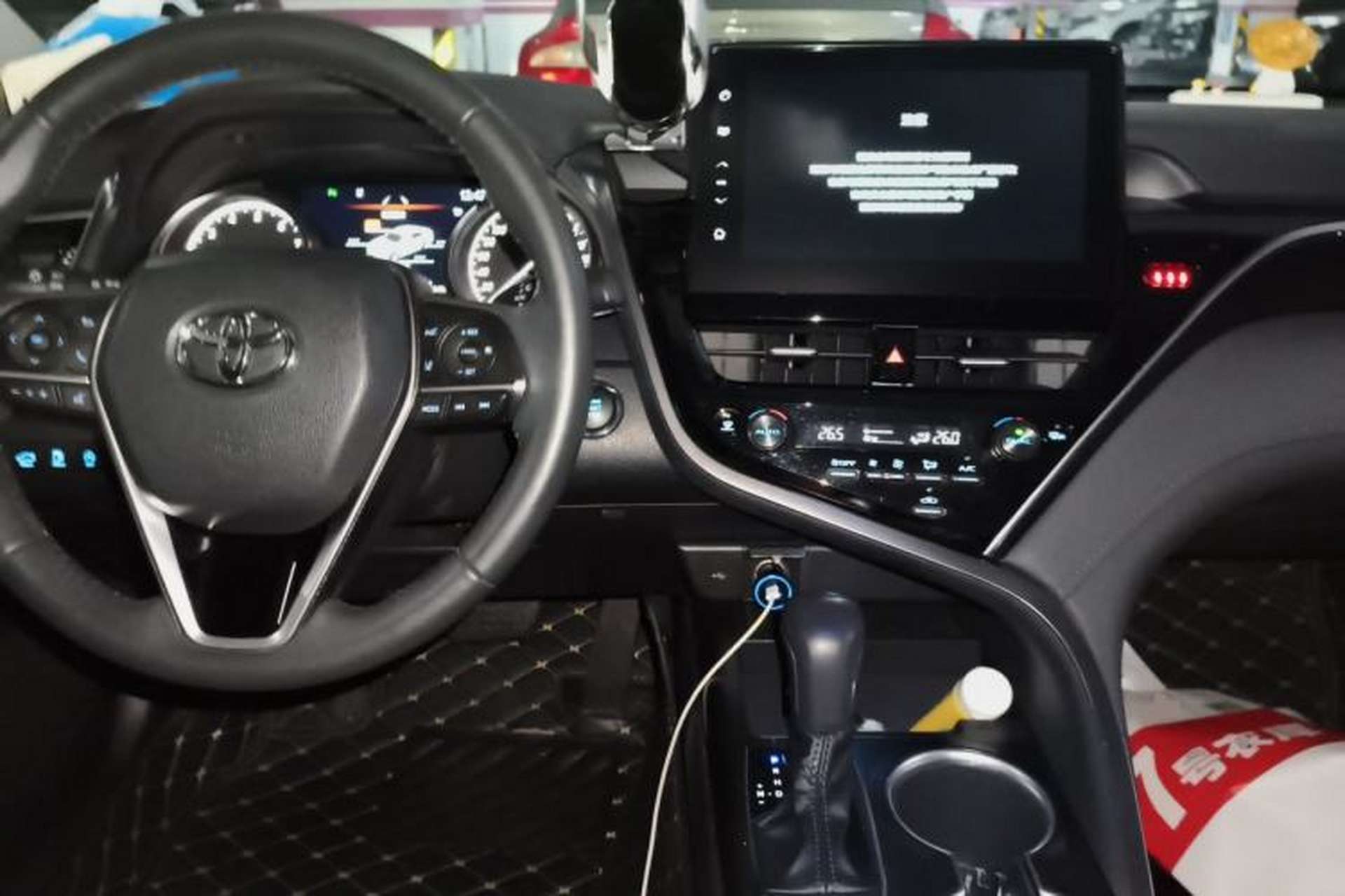 Used Toyota Camry 2021 2.0G Luxury Edition Center Console