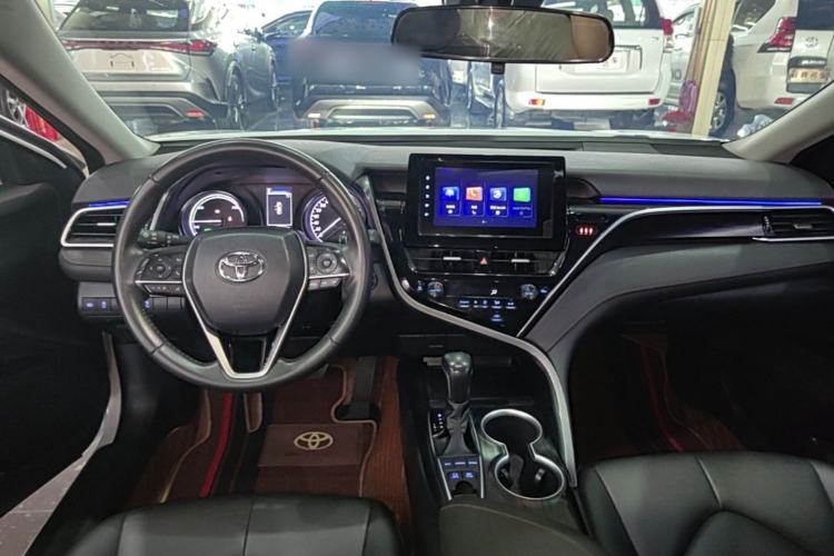 Used Toyota Camry 2021 Dual-Motor 2.5 HGVP Leading Edition Center Console