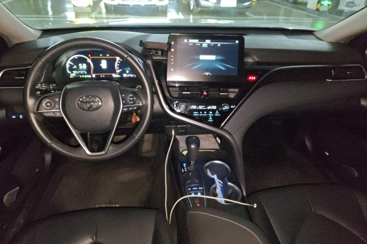Used Toyota Camry 2021 Dual-Motor 2.5HG Luxury Edition Center Console