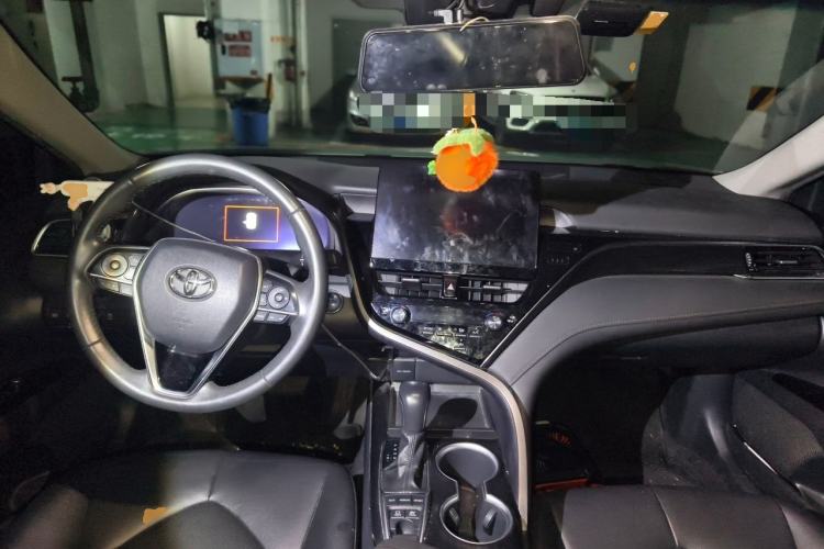 Used Toyota Camry 2021 Dual-Motor 2.5HG Luxury Edition Center Console