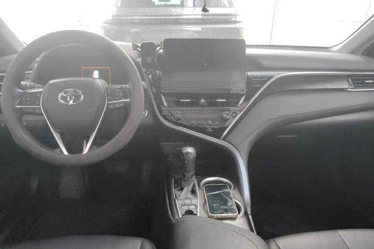 Used Toyota Camry 2021 Dual-Motor 2.5HG Luxury Edition Center Console