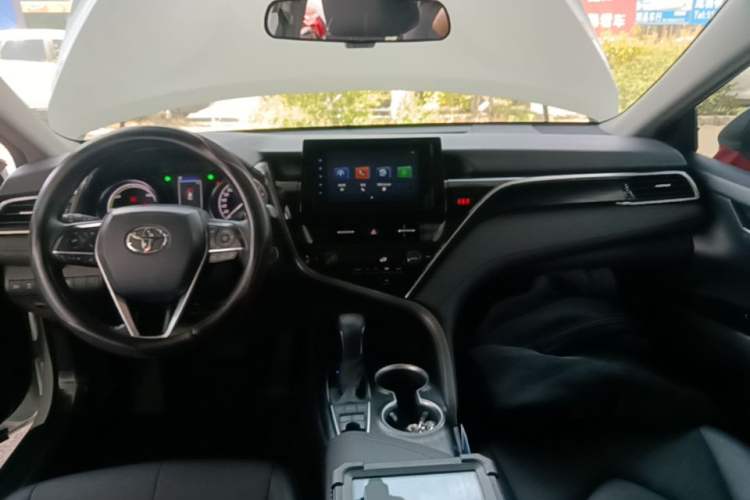 Used Toyota Camry 2021 Dual-Motor 2.5 HGVP Leading Edition Center Console