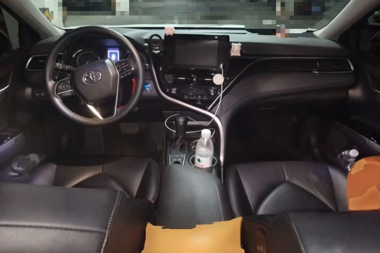 Used Toyota Camry 2021 Dual-Motor 2.5 HGVP Leading Edition Center Console