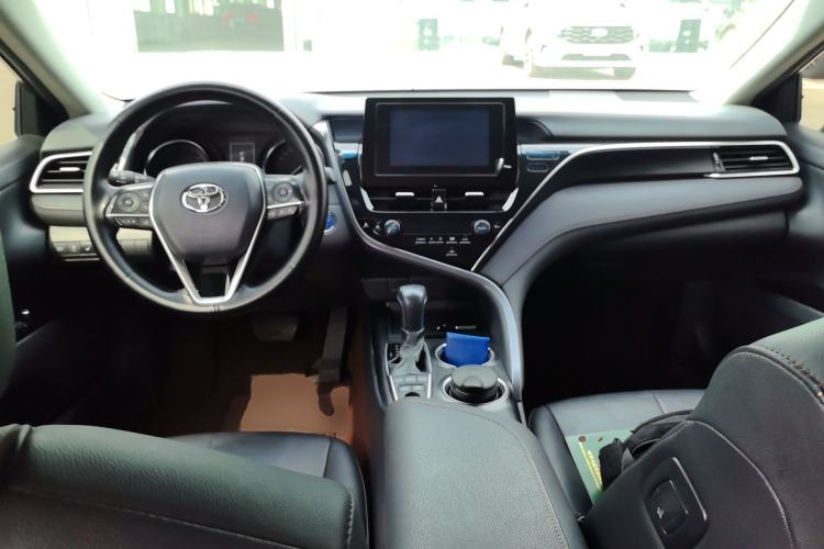 Used Toyota Camry 2021 Dual-Motor 2.5 HGVP Leading Edition Center Console