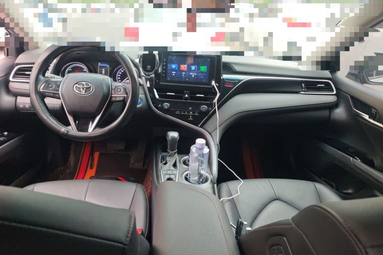 Used Toyota Camry 2021 Dual-Motor 2.5 HGVP Leading Edition Center Console