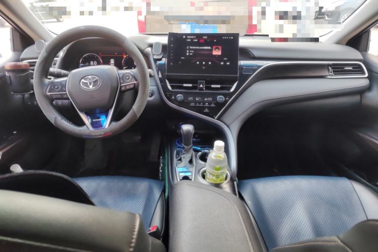Used Toyota Camry 2021 2.5G Luxury Edition Center Console