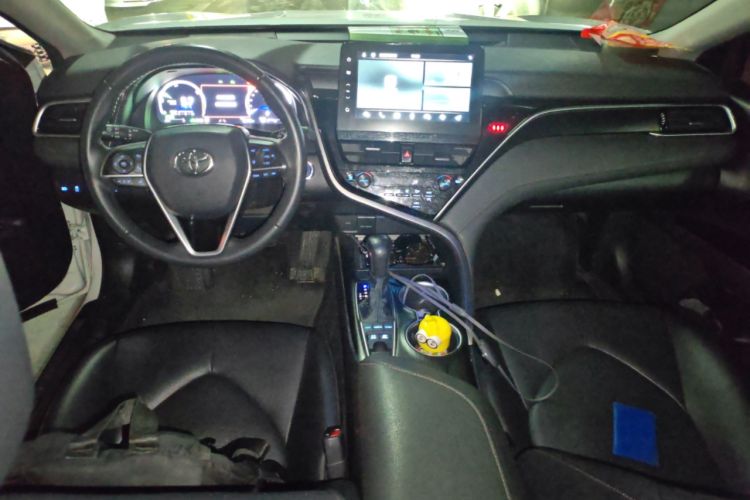Used Toyota Camry 2021 Dual-Motor 2.5HG Luxury Edition Center Console