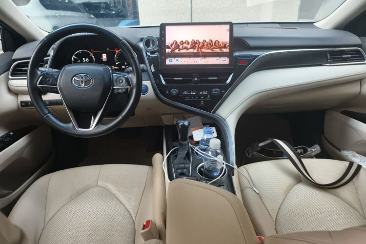 Used Toyota Camry 2021 Dual-Motor 2.5HG Luxury Edition Center Console