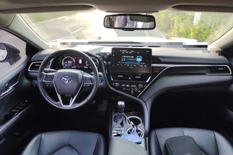 Used Toyota Camry 2021 2.5G Luxury Edition Center Console