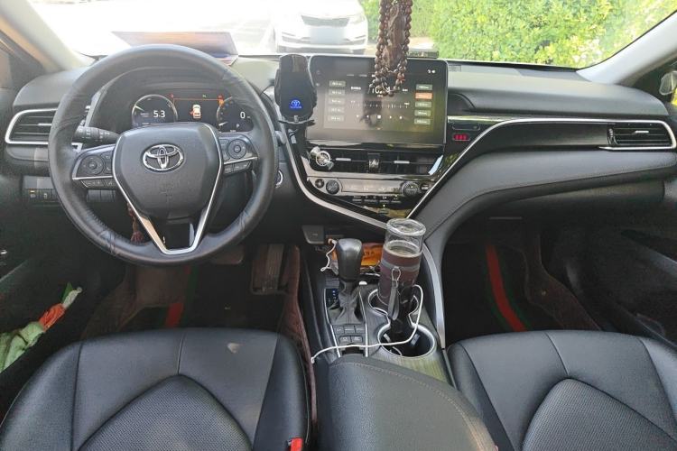 Used Toyota Camry 2021 Dual-Motor 2.5HG Luxury Edition Center Console