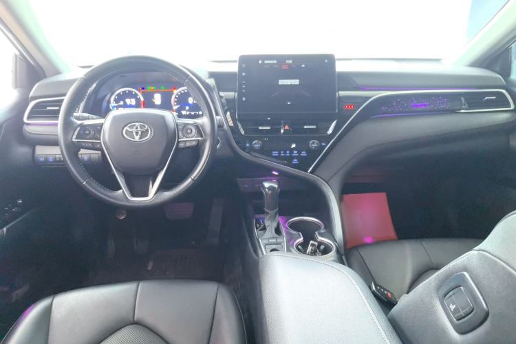 Used Toyota Camry 2021 2.5G Luxury Edition Center Console