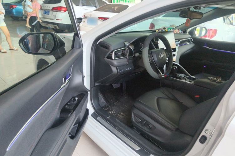 Used Toyota Camry 2021 2.0G Luxury Edition Driver Seat