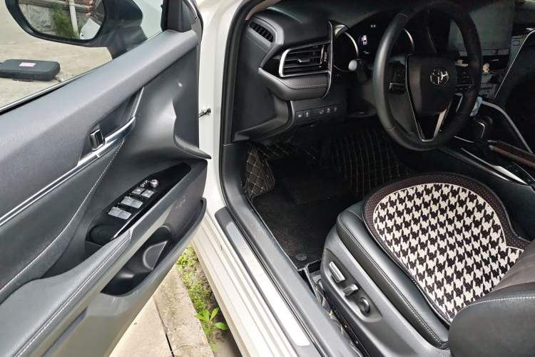 Used Toyota Camry 2021 2.0S FENGSHANG Edition Driver Seat