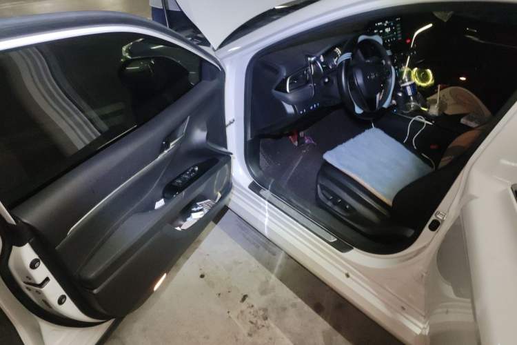Used Toyota Camry 2021 2.0G Luxury Edition Driver Seat