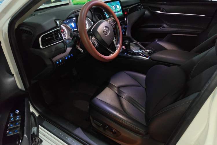 Used Toyota Camry 2021 2.0G Luxury Edition Driver Seat