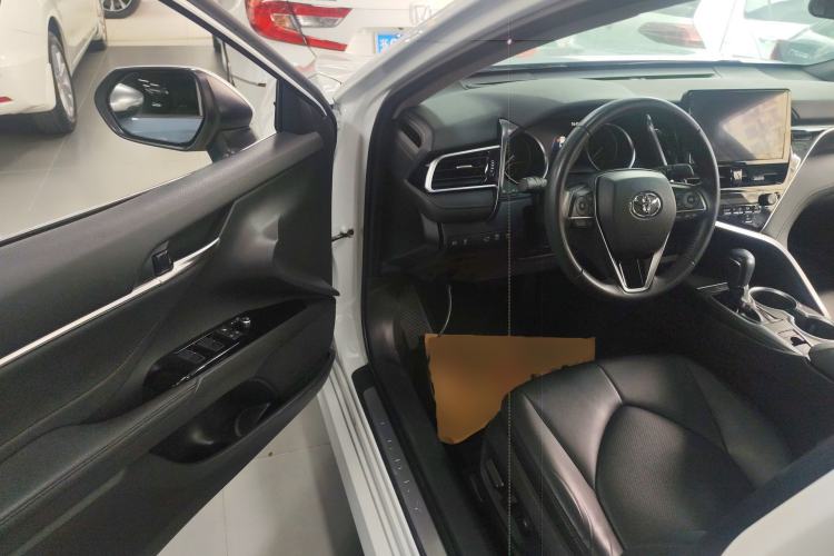 Used Toyota Camry 2021 2.0G Luxury Edition Driver Seat