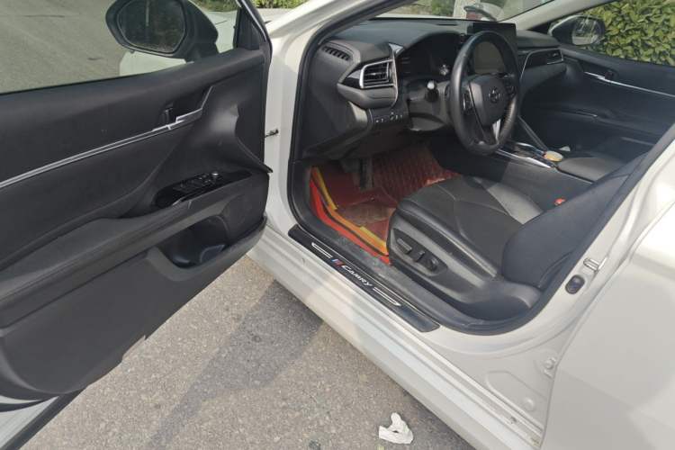 Used Toyota Camry 2021 2.5G Luxury Edition Driver Seat