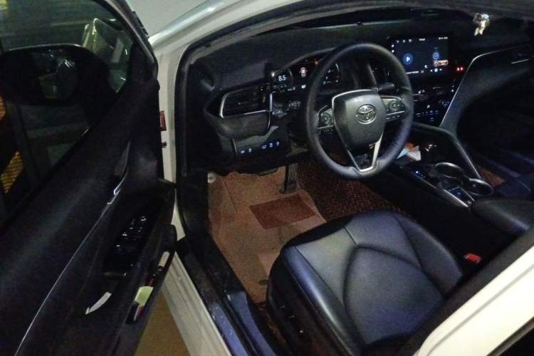 Used Toyota Camry 2021 2.5G Luxury Edition Driver Seat