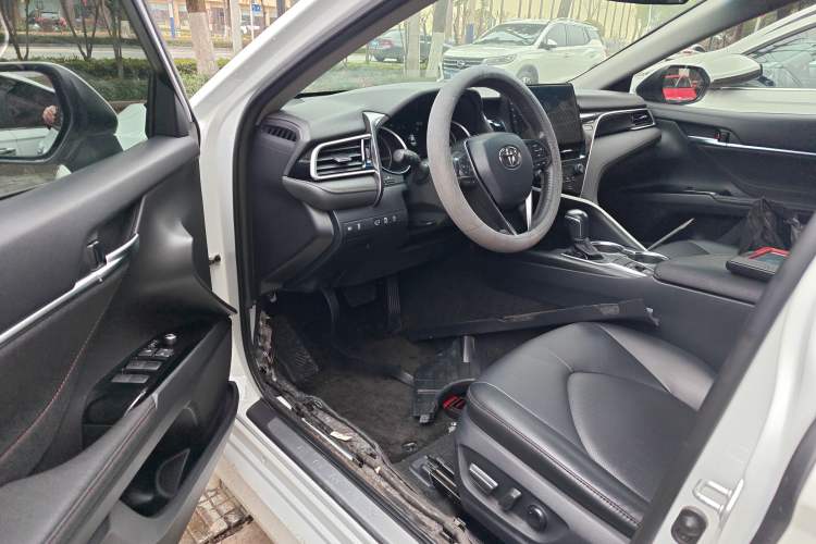 Used Toyota Camry 2021 2.0G Luxury Edition Driver Seat