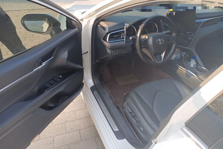 Used Toyota Camry 2021 2.0G Luxury Edition Driver Seat