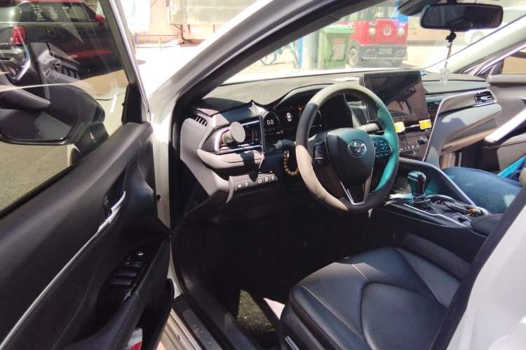 Used Toyota Camry 2021 2.5G Luxury Edition Driver Seat