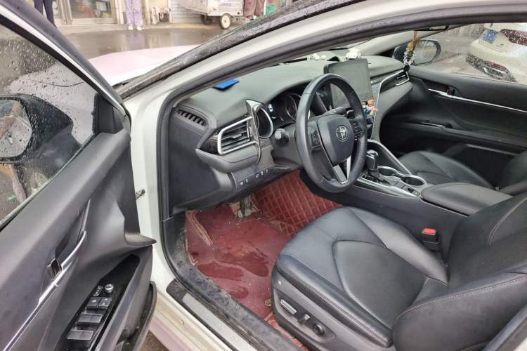 Used Toyota Camry 2021 2.0G Luxury Edition Driver Seat
