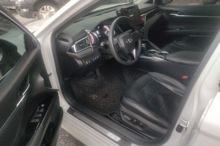 Used Toyota Camry 2021 2.0G Luxury Edition Driver Seat
