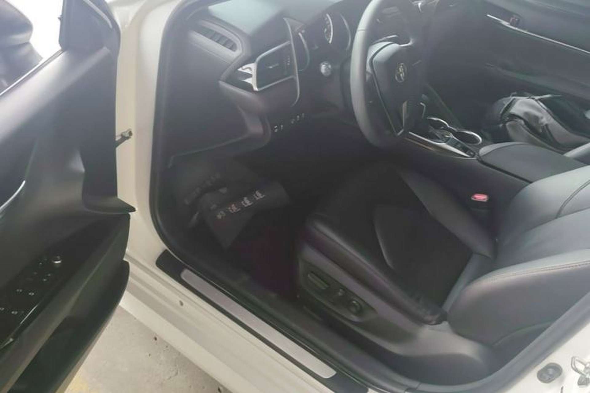 Used Toyota Camry 2021 2.0G Luxury Edition Driver Seat