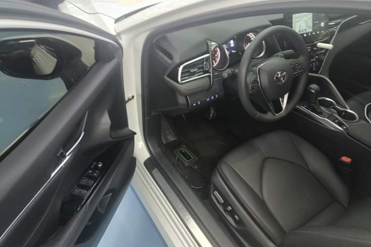 Used Toyota Camry 2021 2.0G Luxury Edition Driver Seat