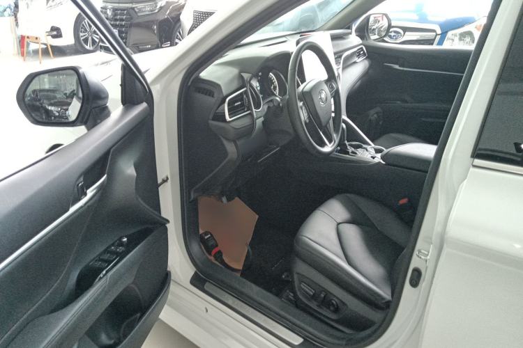 Used Toyota Camry 2021 2.0G Luxury Edition Driver Seat