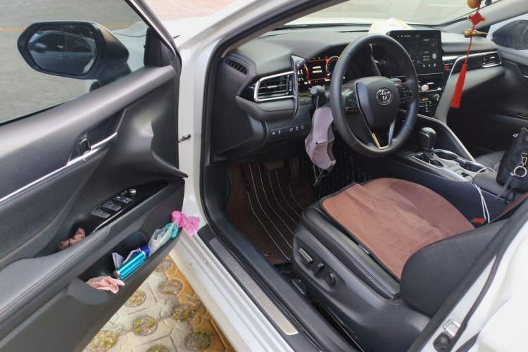 Used Toyota Camry 2021 2.5G Luxury Edition Driver Seat