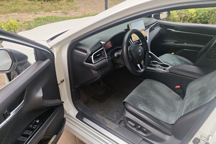 Used Toyota Camry 2021 2.5G Luxury Edition Driver Seat