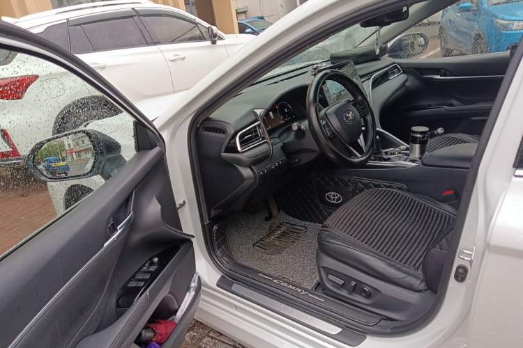 Used Toyota Camry 2021 2.5G Luxury Edition Driver Seat