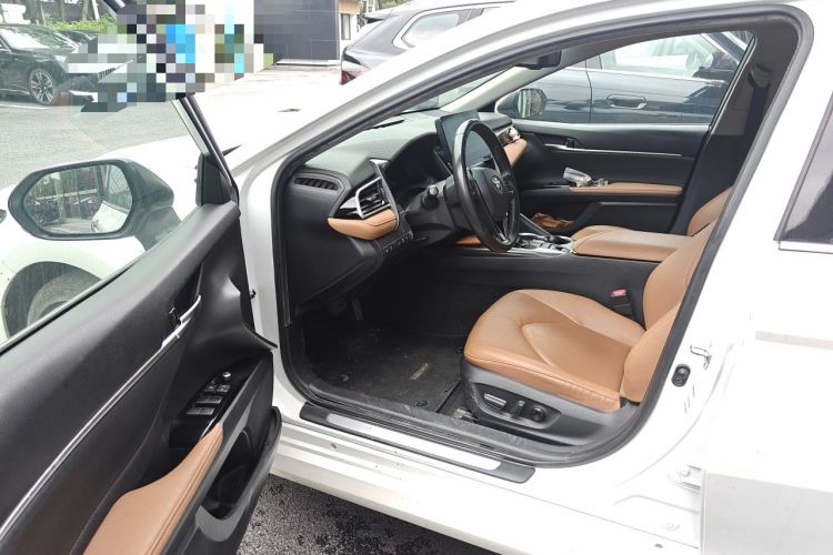 Used Toyota Camry 2021 2.5G Luxury Edition Driver Seat