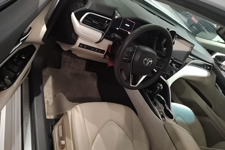 Used Toyota Camry 2021 2.5G Luxury Edition Driver Seat